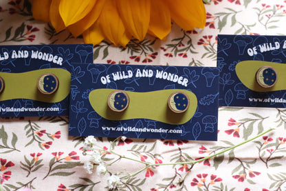 Moon wooden stud earrings - Of Wild and Wonder